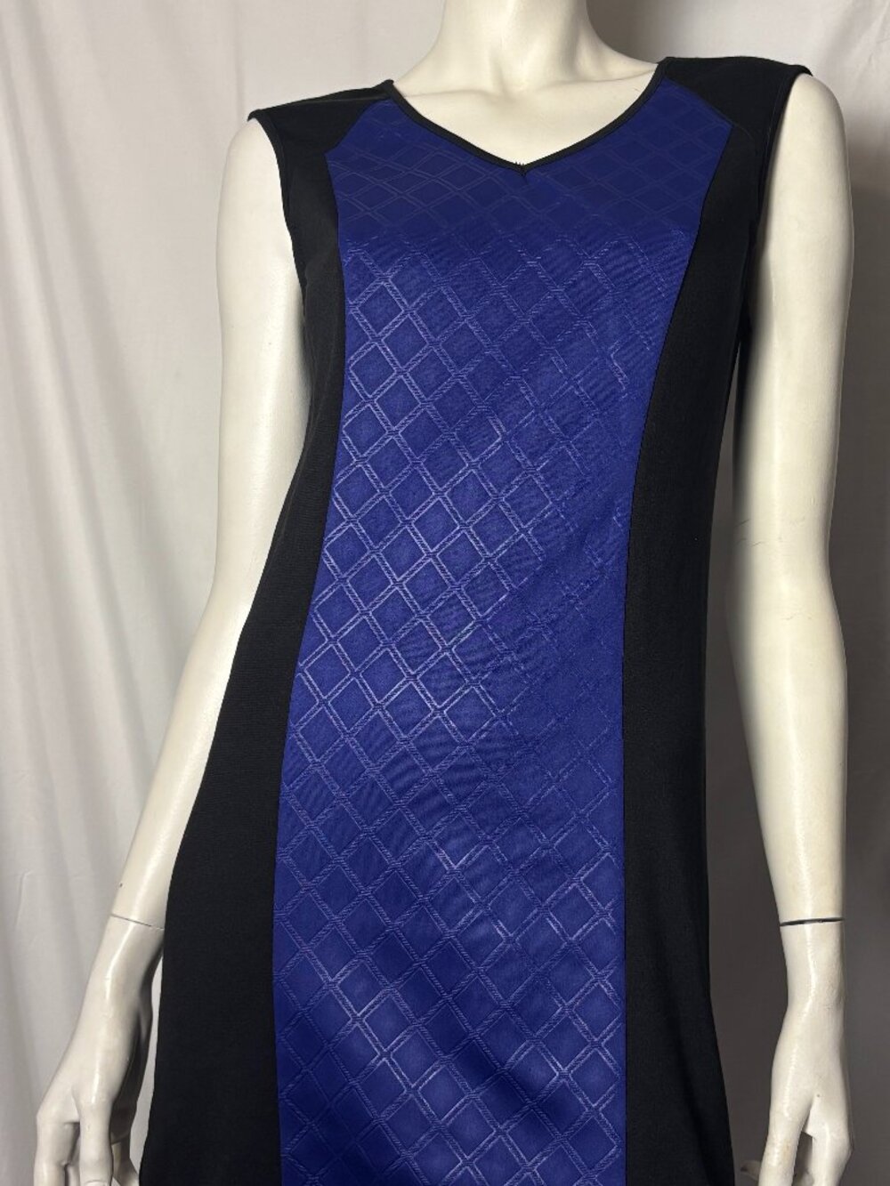 Eric + Lani Black & Royal Blue Geometric Bodycon Dress Size Medium Cutout Back